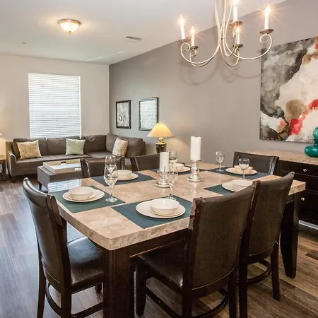 Beautiful 3-Story Vista Cay Townhome Near Disney